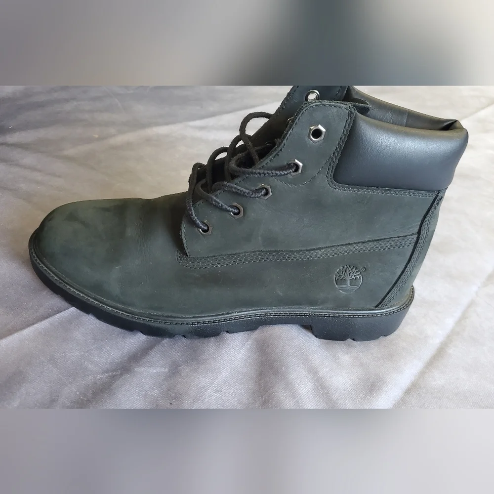 Timberland 6 Inch‎ Black Nubuck Waterproof Boots Size 7